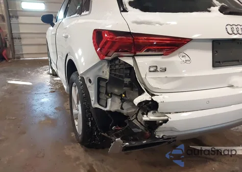 2019 Audi Q3 2.0T Premium из США, поврежденный, VIN WA1AECF36K1068819
